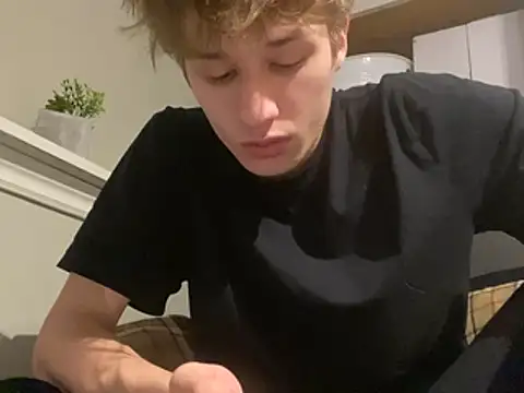 yourwhiteboy1 online show from June 2026 02:28:02 AM