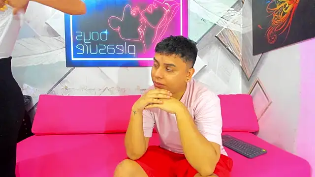 Snapshot of Candy_bhraun chatting on February 2026 10:30:01 PM Candy bhraun online show from February 2026 10:30:01 PM