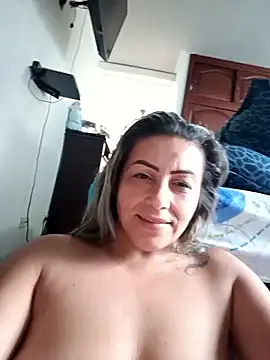 Snapshot of maynor_1998 chatting on May 2026 11:28:02 AM maynor 1998 online show from May 2026 11:28:02 AM