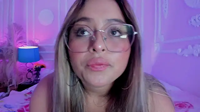 Snapshot of AngellVisen chatting on February 2026 08:04:01 PM AngellVisen online show from February 2026 08:04:01 PM