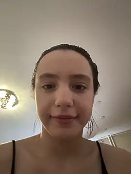 MiaTee online show from March 2026 02:02:01 AM