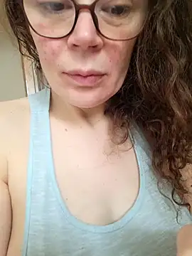 Snapshot of Isa363636 chatting on February 2026 08:52:01 AM Isa363636 online show from February 2026 08:52:01 AM