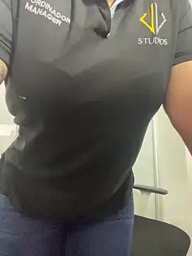 Snapshot of Nahomy_Benett chatting on February 2026 11:42:02 AM Nahomy Benett online show from February 2026 11:42:02 AM