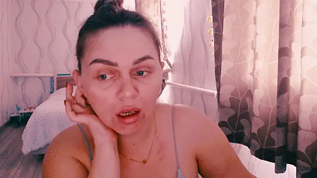 Snapshot of MagicKatarina_ chatting on February 2026 10:12:01 AM MagicKatarina online show from February 2026 10:12:01 AM