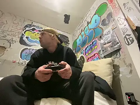 gothboiplzty online show from April 2026 09:45:01 AM