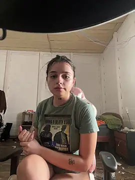 vainillasuave online show from February 2026 07:04:02 PM