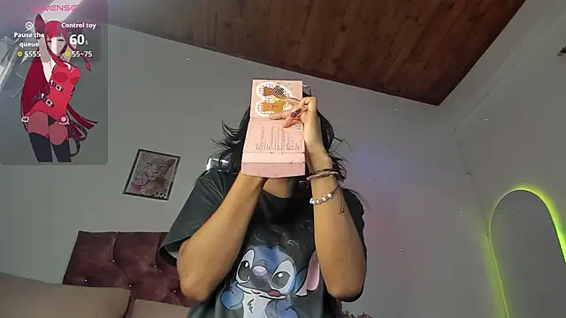 luna velveth online show from March 2026 02:39:01 AM