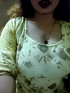 Snapshot of PARI51 chatting on June 2026 08:07:01 PM PARI51 online show from June 2026 08:07:01 PM
