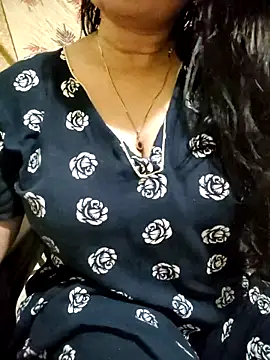 Snapshot of PARI51 chatting on July 2026 07:05:02 PM PARI51 online show from July 2026 07:05:02 PM