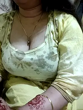 Snapshot of PARI51 chatting on July 2026 07:49:02 PM PARI51 online show from July 2026 07:49:02 PM
