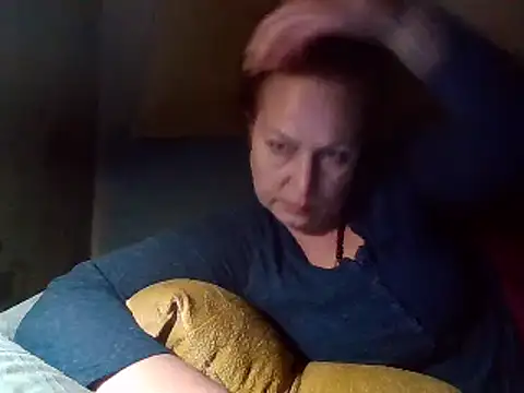 KrystalStyles online show from April 2026 05:06:02 PM