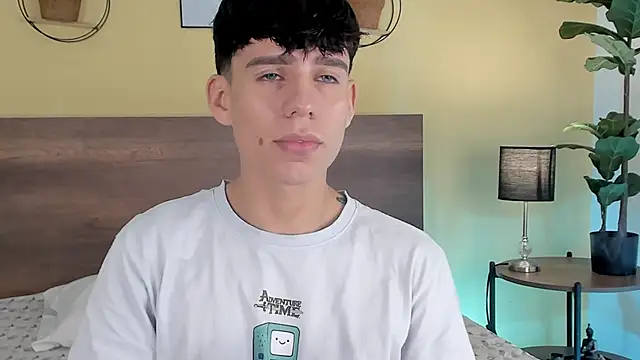 Snapshot of Angel_eros_ chatting on February 2026 04:53:01 AM Angel eros online show from February 2026 04:53:01 AM