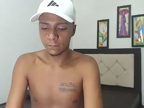 Snapshot of hotboyluxe chatting on February 2026 05:55:02 PM hotboyluxe online show from February 2026 05:55:02 PM