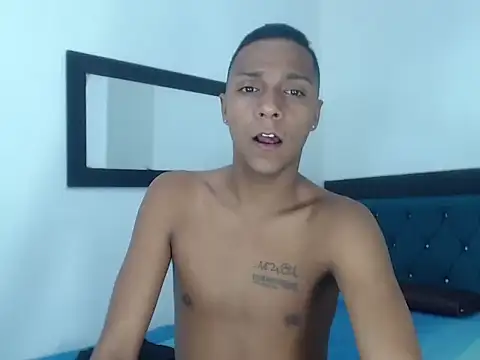 Snapshot of hotboyluxe chatting on April 2026 03:57:02 AM hotboyluxe online show from April 2026 03:57:02 AM