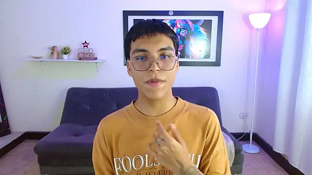 Maecum18 online show from March 2026 08:25:01 PM