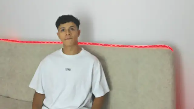  Alex Colton online show from April 2026 10:08:02 PM