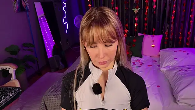 plugmyHDMI online show from February 2026 07:07:01 PM