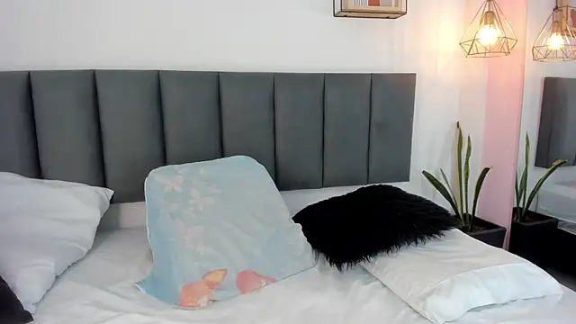 Snapshot of sam_doll_ chatting on May 2026 07:20:02 PM sam doll online show from May 2026 07:20:02 PM