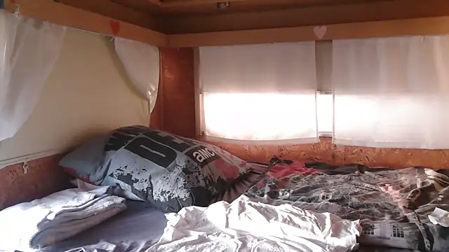 Sylly online show from February 2026 06:55:02 AM