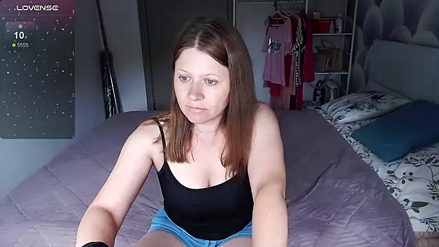 Snapshot of Aleksasamuii chatting on July 2026 09:01:02 AM Aleksasamuii online show from July 2026 09:01:02 AM