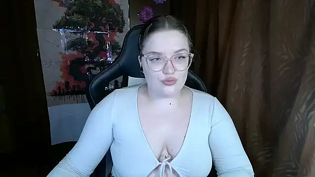 Teasing Dora online show from February 2026 08:19:02 PM