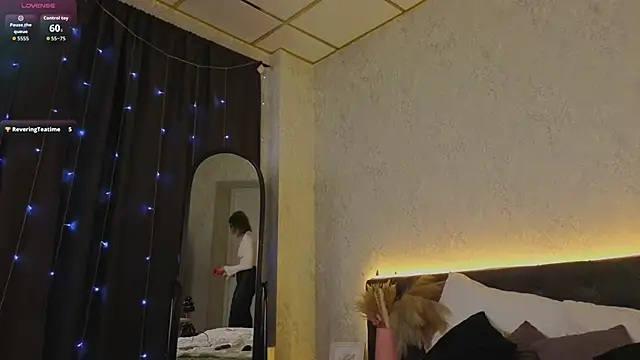 Scarle Whisper online show from April 2026 01:05:02 AM