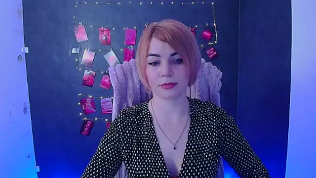 CuttieEmma online show from April 2026 11:41:02 AM