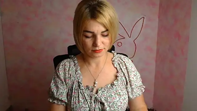 Snapshot of CuttieEmma chatting on July 2026 11:41:01 AM CuttieEmma online show from July 2026 11:41:01 AM