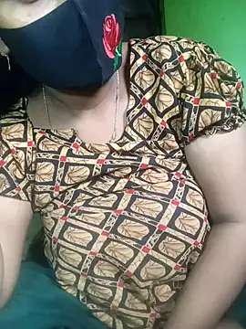 Romantic-Couple999 online show from March 2026 02:04:02 AM