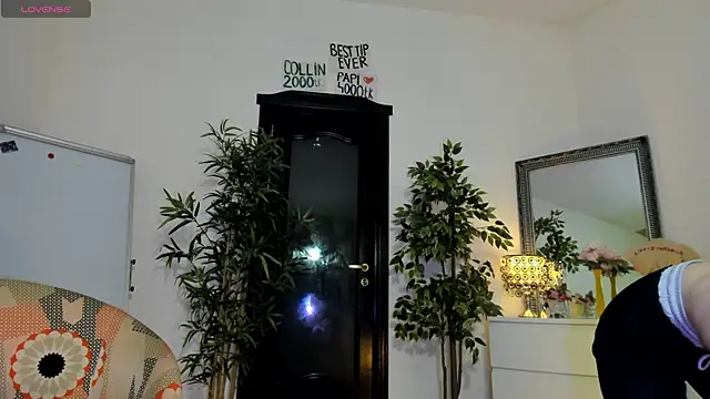 Peanaughty online show from May 2026 06:35:01 PM