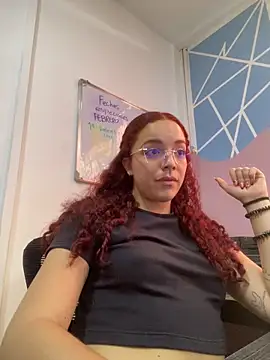 Snapshot of Miss_Dior2 chatting on February 2026 04:35:01 PM Miss Dior2 online show from February 2026 04:35:01 PM