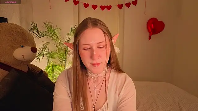 Snapshot of CassieReborn chatting on February 2026 11:00:01 PM CassieReborn online show from February 2026 11:00:01 PM