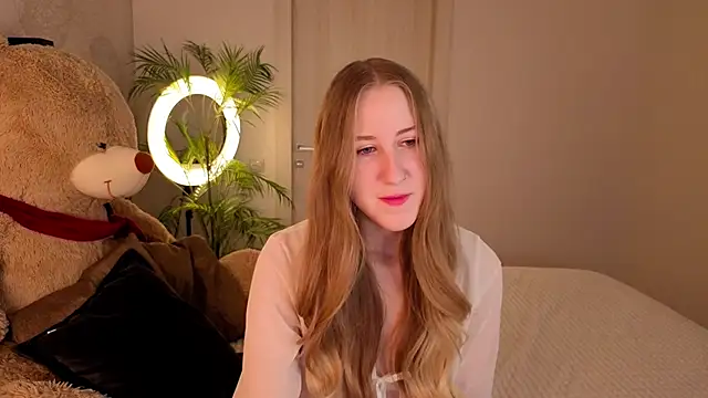 Snapshot of CassieReborn chatting on March 2026 04:14:02 PM CassieReborn online show from March 2026 04:14:02 PM