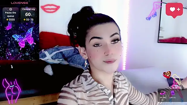 Snapshot of NathalialLooes chatting on February 2026 09:33:02 PM NathalialLooes online show from February 2026 09:33:02 PM