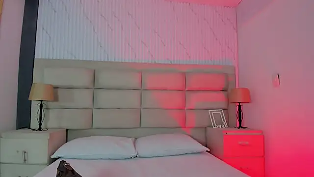 Snapshot of KarelyMitchel chatting on February 2026 01:08:02 PM KarelyMitchel online show from February 2026 01:08:02 PM