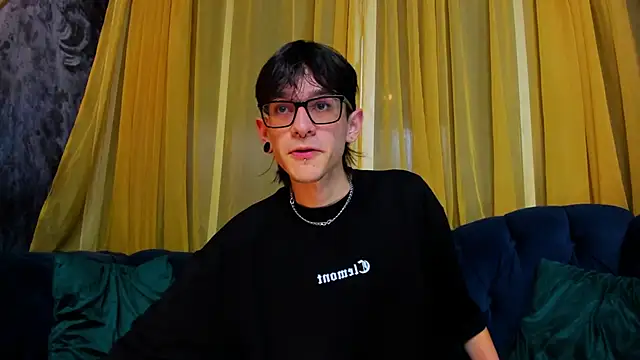 Snapshot of Jax_valentine chatting on February 2026 10:58:02 PM Jax valentine online show from February 2026 10:58:02 PM