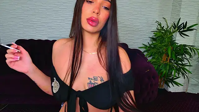 Snapshot of MollyDolley chatting on February 2026 08:21:01 PM MollyDolley online show from February 2026 08:21:01 PM