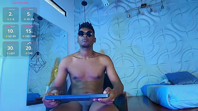 CrissCollins online show from February 2026 07:19:02 PM