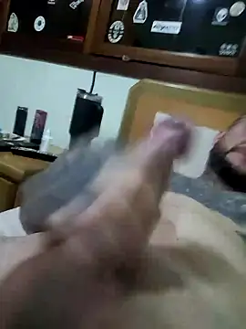 Snapshot of Elvispsic chatting on June 2026 05:00:01 AM Elvispsic online show from June 2026 05:00:01 AM