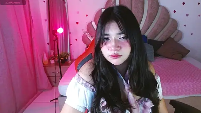Snapshot of mia_fox666 chatting on April 2026 01:47:01 AM mia fox666 online show from April 2026 01:47:01 AM