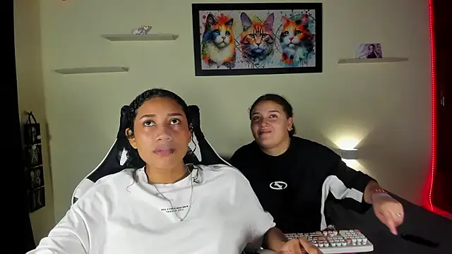 Snapshot of meredit_cris23 chatting on March 2026 05:13:02 AM meredit cris23 online show from March 2026 05:13:02 AM