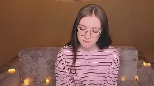 VixenLight online show from March 2026 02:18:02 AM