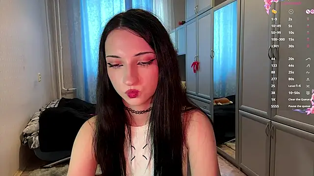 UrBabeLuna online show from March 2026 01:48:02 PM