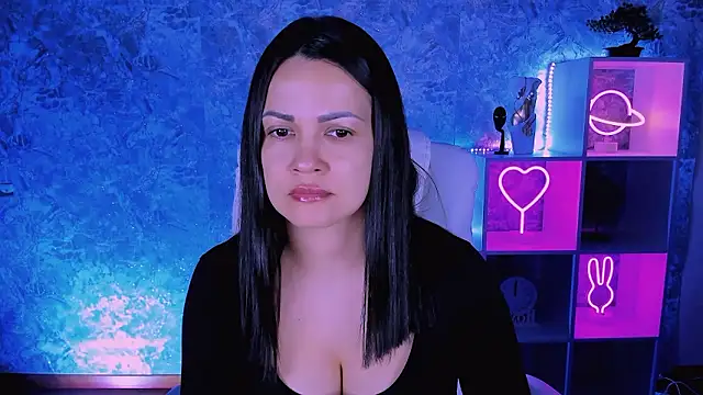 Snapshot of karolina_robinson chatting on March 2026 12:00:01 PM karolina robinson online show from March 2026 12:00:01 PM