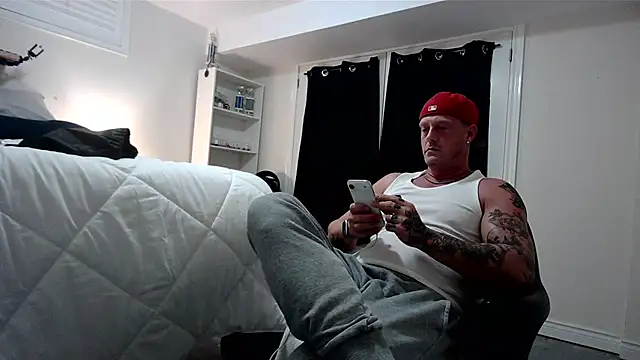 HotnCole online show from March 2026 01:21:01 AM