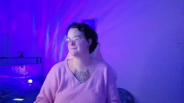 lunatigre4 online show from February 2026 07:17:02 PM