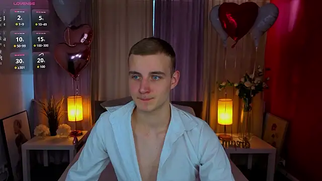 Snapshot of HereAlexColee chatting on February 2026 02:35:01 PM HereAlexColee online show from February 2026 02:35:01 PM