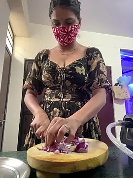 Snapshot of kavyababy00 chatting on February 2026 06:20:02 AM kavyababy00 online show from February 2026 06:20:02 AM