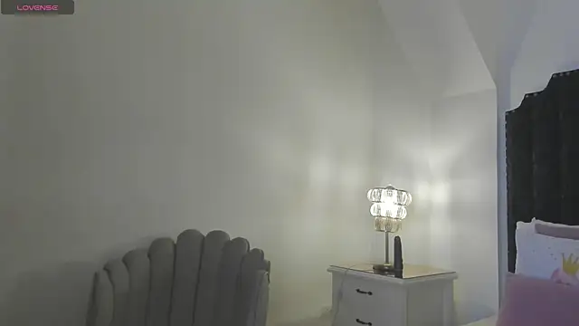 Snapshot of victoria_martinez_ chatting on February 2026 11:19:02 AM victoria martinez online show from February 2026 11:19:02 AM