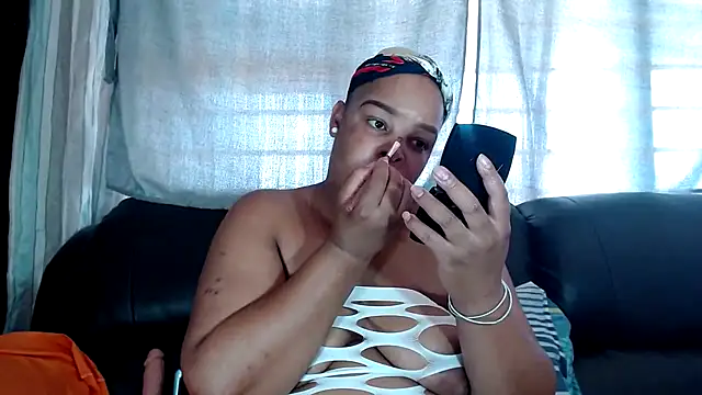 NAUGHTYSQUIRTER21 online show from February 2026 10:40:02 AM